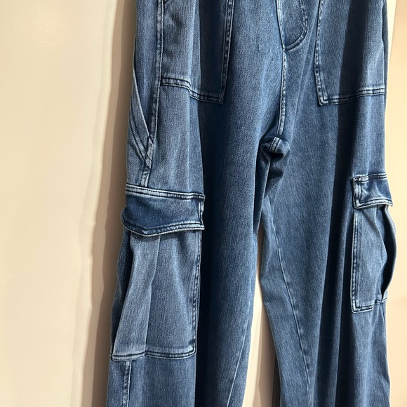 HALARA Women’s Denim Cargo Pants
XL Tall - Picture 3 of 10